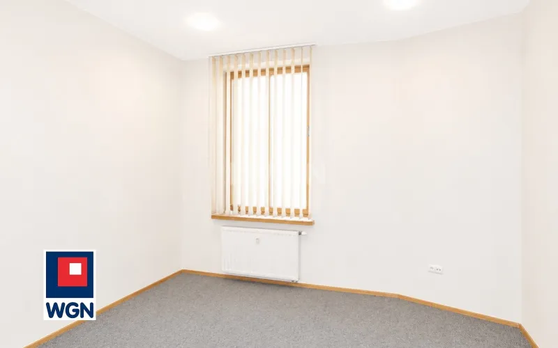 Lokal biurowy na  wynajem Ostrów Wielkopolski - Lokal biurowy do wynajęcia w centrum Ostrowa Wlkp.